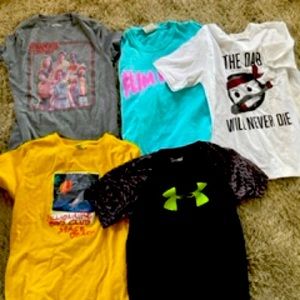 Boys t shirts.  W designs.      Size small